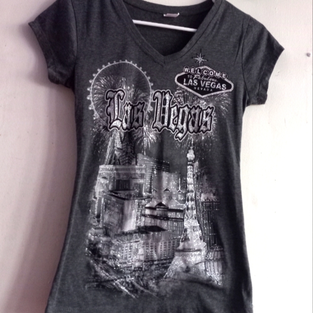 Welcome to Las Vegas glittery tshirt size medium